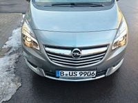 Gebraucht Opel Meriva Edition 140 PS (102 kW) 2014 Silber Van / Kleinbus