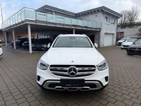 Gebraucht Mercedes GLC300e 194 PS (142 kW) 2021 Weiß SUV