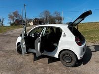 Gebraucht Renault Twingo Life 70 PS (51 kW) 2018 Weiß Kleinwagen