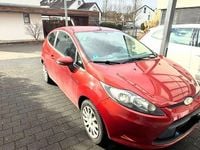 Gebraucht Ford Fiesta Ambiente 60 PS (44 kW) 2009 Rot Kleinwagen