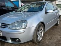Gebraucht VW Golf V 150 PS (110 kW) 2004 Silber Kleinwagen