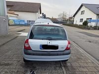Gebraucht Renault Clio II 107 PS (78 kW) 2002 Silber Kleinwagen