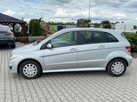 Gebraucht Mercedes B160 95 PS (69 kW) 2010 Silber Van / Kleinbus