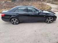 Gebraucht Mercedes E300 231 PS (169 kW) 2011 Schwarz Limousine