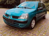 Gebraucht Renault Clio II 75 PS (55 kW) 2005 Grün Kleinwagen