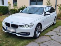 Gebraucht BMW 320 Shadowline 184 PS (135 kW) 2015 Weiß Kombi