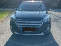 Gebraucht Ford Kuga Titanium 150 PS (110 kW) 2020 Schwarz SUV