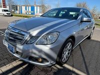 Gebraucht Mercedes E200 136 PS (100 kW) 2011 Iridiumsilber  metalliclack Limousine