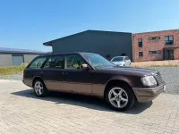 Gebraucht Mercedes E200 136 PS (100 kW) 1994 Grau Kombi