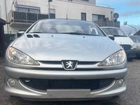 Gebraucht Peugeot 206 CC 109 PS (80 kW) 2004 Silber Cabrio