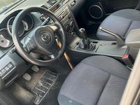 Usata Mazda 3 105 CV (77 kW) 2006 Nero Utilitaria