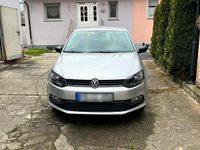 Gebraucht VW Polo 75 PS (55 kW) 2016 Silber Kleinwagen