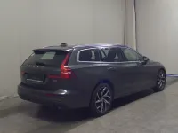 Gebraucht Volvo V60 Momentum 197 PS (144 kW) 2020 Grau Kombi