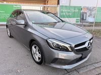 Gebraucht Mercedes A180 122 PS (89 kW) 2016 Grau Kleinwagen