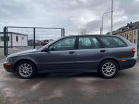 Gebraucht Volvo V40 136 PS (100 kW) 2001 Grau Kombi