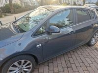 Gebraucht Opel Astra Edition 120 PS (88 kW) 2013 Grau Limousine
