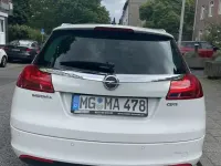 Używany Opel Insignia Active 131 KM (96 kW) 2012 Biały Kombi