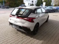 Gebraucht Hyundai i20 101 PS (74 kW) 2024 Grau Kleinwagen
