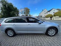 Gebraucht VW Passat 150 PS (110 kW) 2020 Silber Kombi