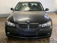 Gebraucht BMW 325 218 PS (160 kW) 2008 Grau Limousine