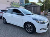 Gebraucht Hyundai i20 Passion 84 PS (61 kW) 2018 Weiß Limousine
