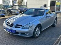 Second-hand Mercedes SLK200 163 CP (119 kW) 2004 Argintiu Cabrio