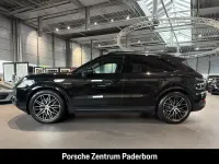 Gebraucht Porsche Cayenne 470 PS (345 kW) 2024 Schwarz SUV