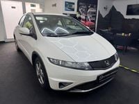 Gebraucht Honda Civic Comfort 99 PS (72 kW) 2011 Weiß Limousine