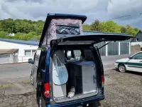 Gebraucht Nissan Evalia 110 PS (80 kW) 2016 Blau Van / Kleinbus