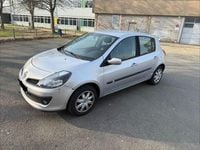 Gebraucht Renault Clio II Dynamique 88 PS (64 kW) 2006 Silber Limousine