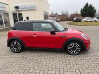 Gebraucht Mini Cooper Classic 136 PS (100 kW) 2021 Rot Kleinwagen