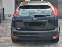 Begagnad Ford Focus 101 HK (74 kW) 2006 Svart Sedan