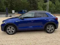 Gebraucht VW T-Roc R-line 150 PS (110 kW) 2025 Lapiz blue metallic SUV
