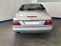 Gebraucht Mercedes E320 AMG line 220 PS (161 kW) 1995 Grau