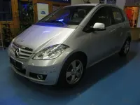 Gebraucht Mercedes A160 Elegance 95 PS (69 kW) 2011 Grau Limousine