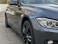 Gebraucht BMW 316 136 PS (100 kW) 2013 Grau Limousine