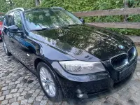 Gebraucht BMW 318 143 PS (105 kW) 2011 Schwarz Kombi