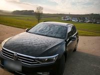 Gebraucht VW Passat 150 PS (110 kW) 2022 Schwarz Kombi