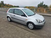 Gebraucht Ford Fiesta 69 PS (50 kW) 2006 Silber Limousine