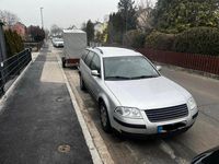 Gebraucht VW Passat 101 PS (74 kW) 2001 Silber Kombi