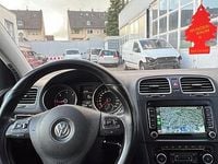 Gebraucht VW Golf VI 105 PS (77 kW) 2011 Blau Kleinwagen