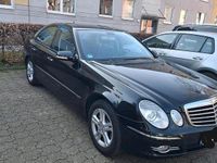 Gebraucht Mercedes E220 170 PS (125 kW) 2007 Schwarz Limousine
