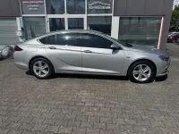 Gebraucht Opel Insignia Innovation 165 PS (121 kW) 2018 Argonsilber/sovereign/swit (metallic) Limousine