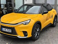 Gebraucht Lexus LBX 136 PS (100 kW) 2025 Gelb SUV