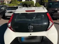 Second-hand Toyota Aygo 72 CP (52 kW) 2019 Alb Hatchback