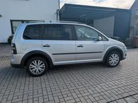 Gebraucht VW Touran Cross 170 PS (125 kW) 2009 Silber Van / Kleinbus