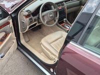 Gebraucht Audi A8 193 PS (141 kW) 2000 Rot Limousine