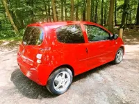 Gebraucht Renault Twingo 70 PS (51 kW) 2011 Rot Kleinwagen