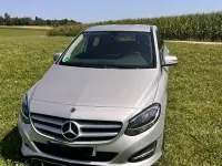 Gebraucht Mercedes B180 Urban 122 PS (89 kW) 2017 Silber Kleinwagen