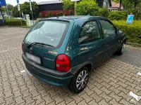 Używany Opel Corsa 45 KM (33 kW) 1997 Zielony Hatchback